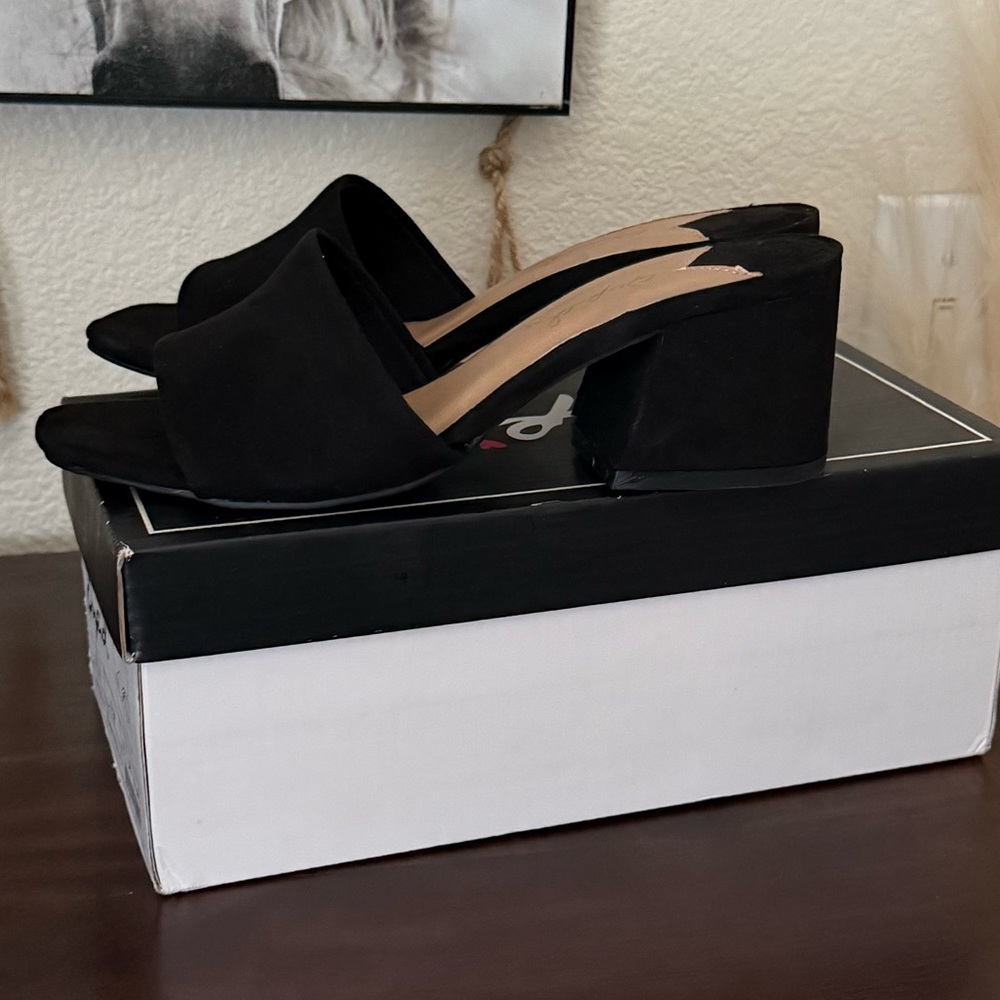 Women's Black Block Heel Mules